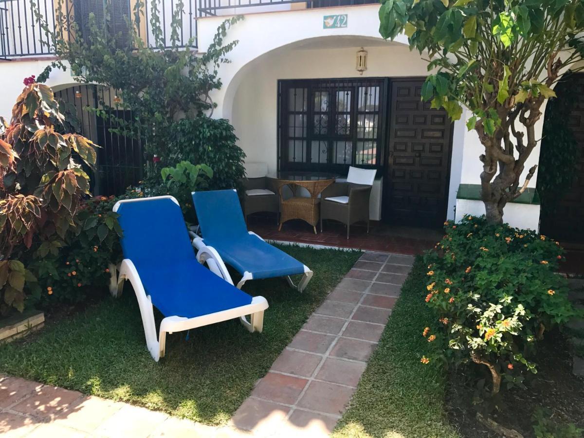 Adosado En Residencial Villa Sitio de Calahonda Rum bild